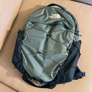 North face womens borealis back pack Algae Blue/midnight pearl